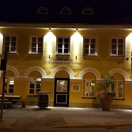 Der Heurige Im Gasthaus Zum Loewen Freising Buitenkant foto