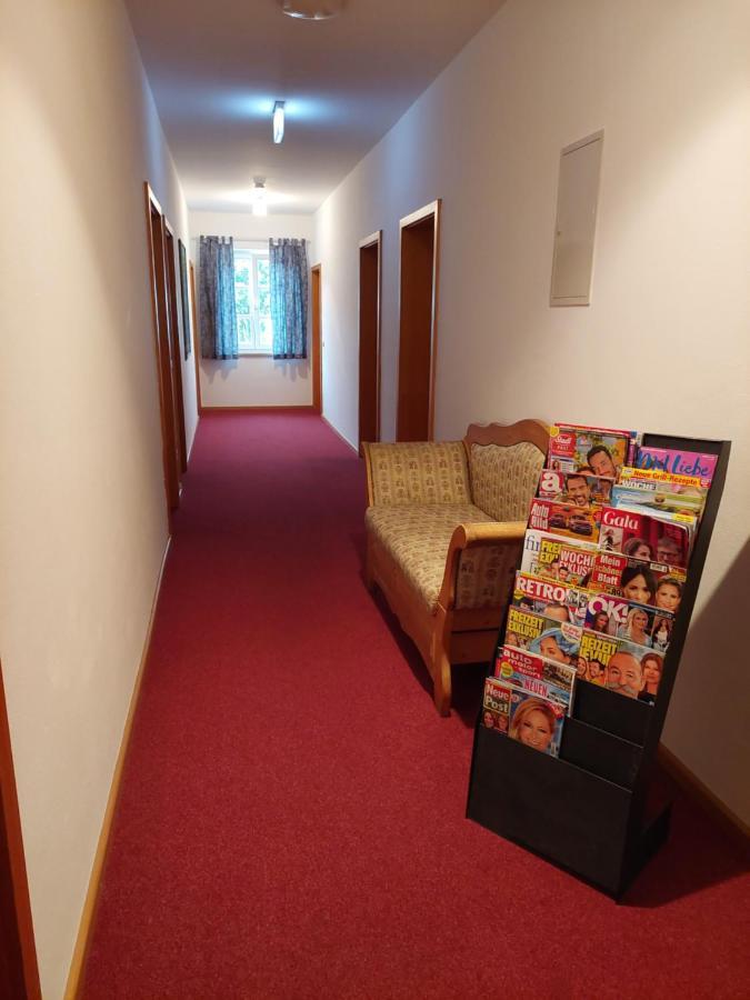 Der Heurige Im Gasthaus Zum Loewen Freising Buitenkant foto