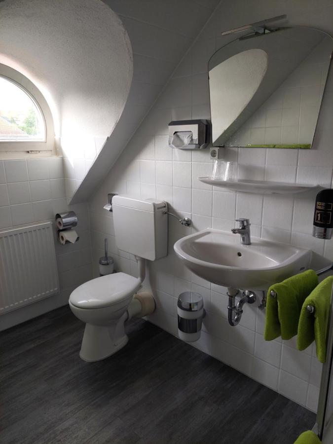 Der Heurige Im Gasthaus Zum Loewen Freising Buitenkant foto